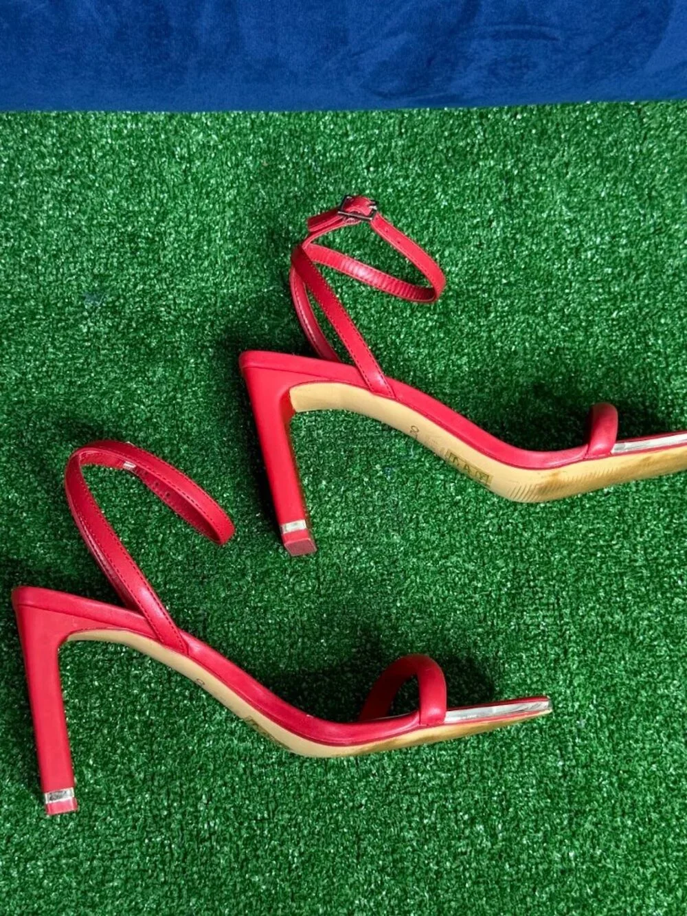 ALDO Red Strappy Leather Sandals Slim Block Heel Square Toe Gold Trim Size 7.5